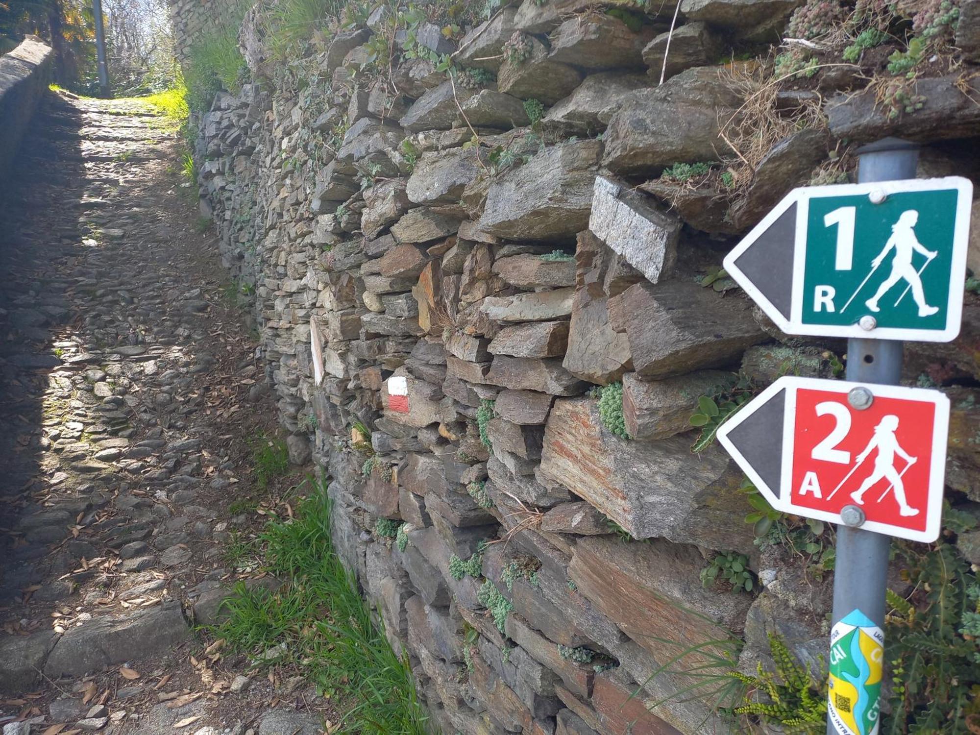 Antica Casa Al Lago Oggebbio Bagian luar foto